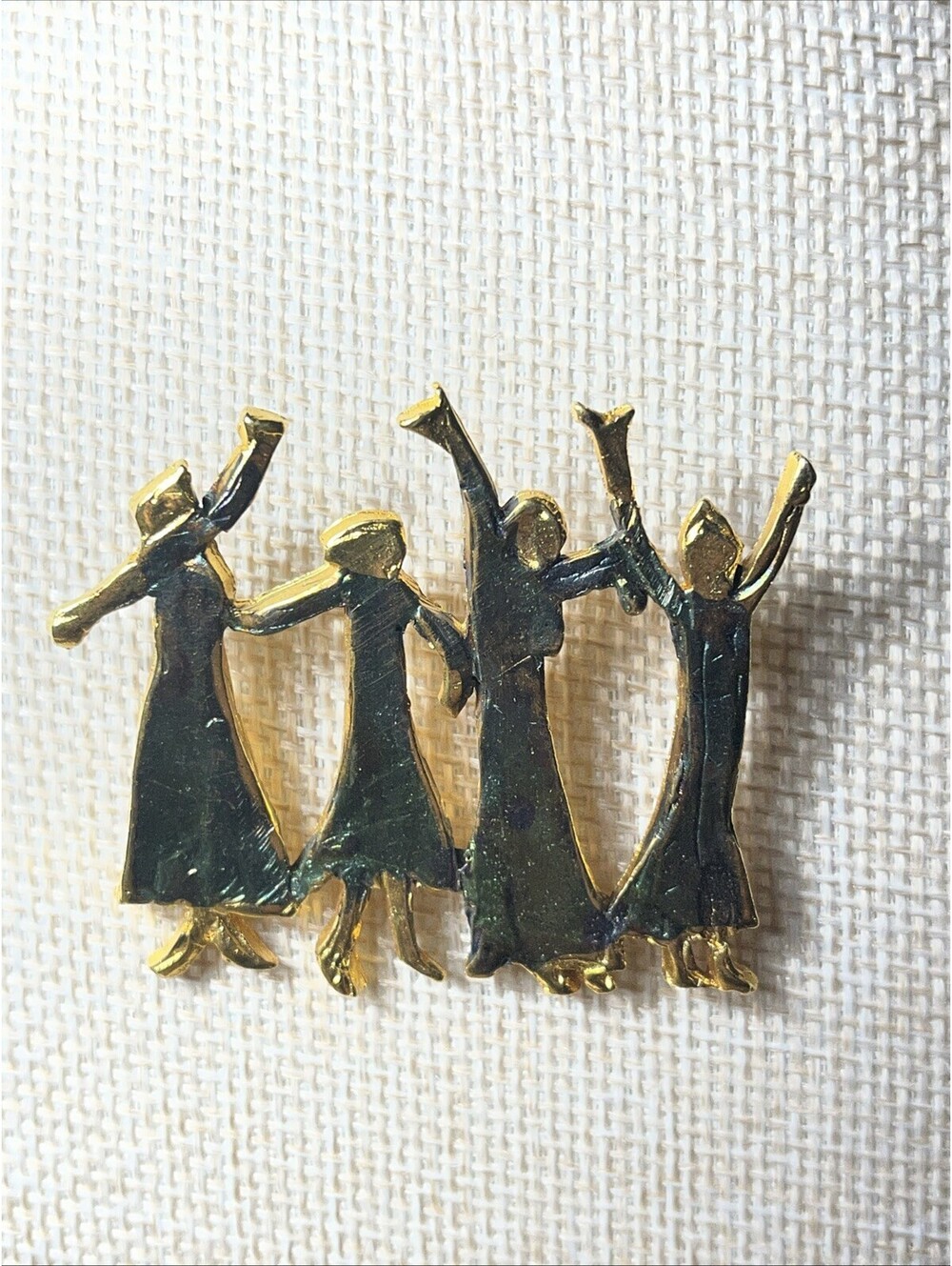 Vintage Dancing Ladies Brooch Pin 4 Women Holding Hands Gold Tone Figural